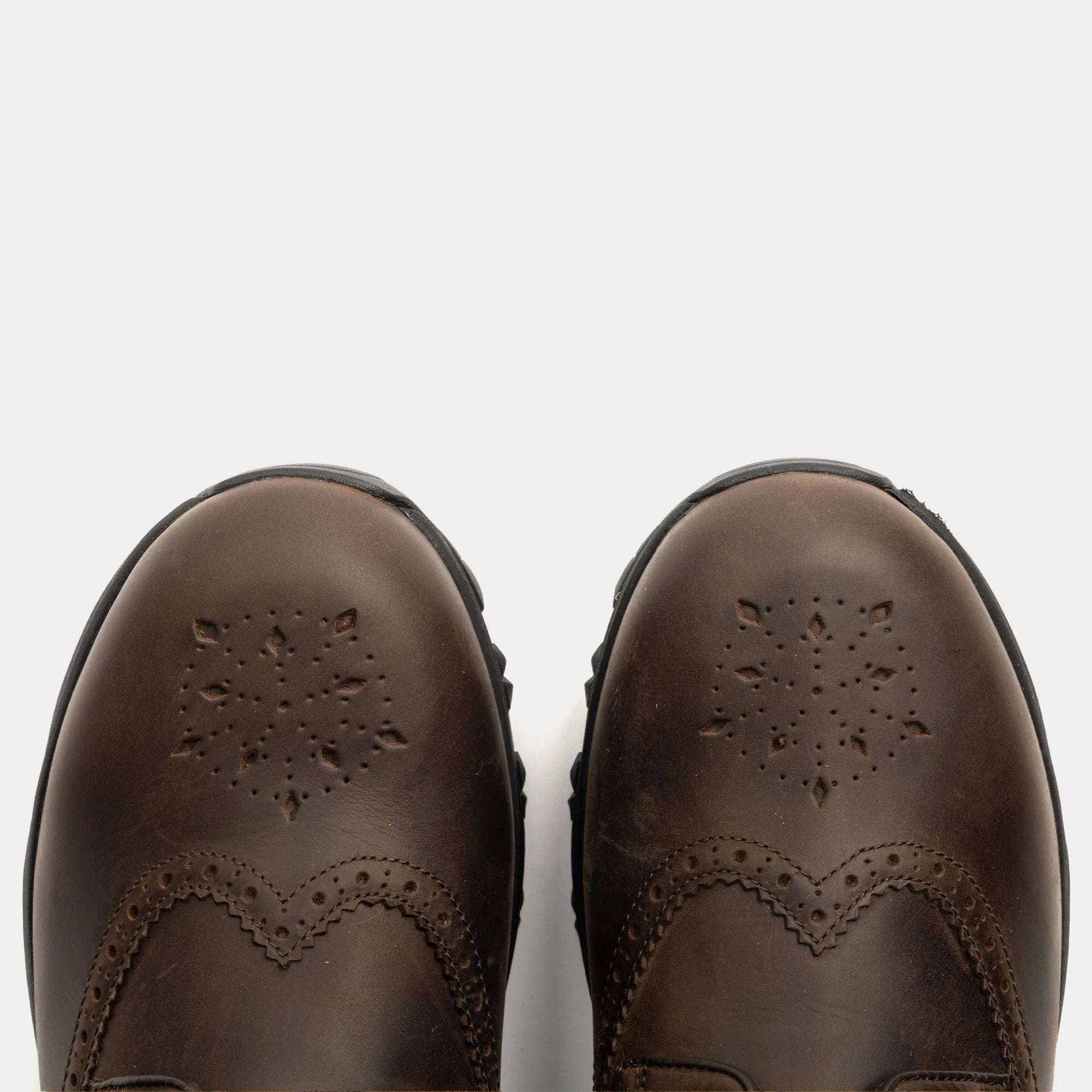 PENDLE // BROWN DISTRESSED